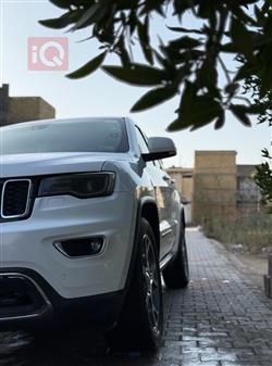 جيب جراند شيروكي